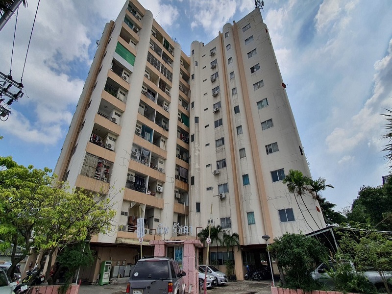 พีท-รัชดา-คอนโดมิเนียม