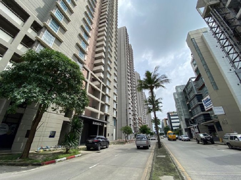 Superior-Condominium