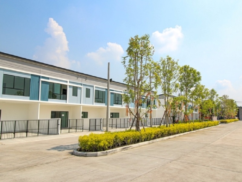 The-Connect-Thipphawan-Station