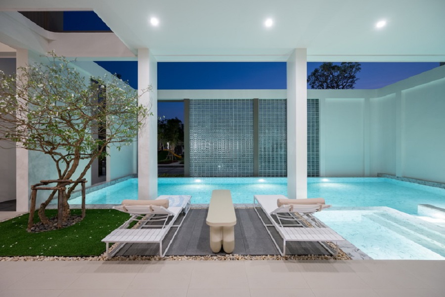 Curator-Rama-5-Ratchapruek