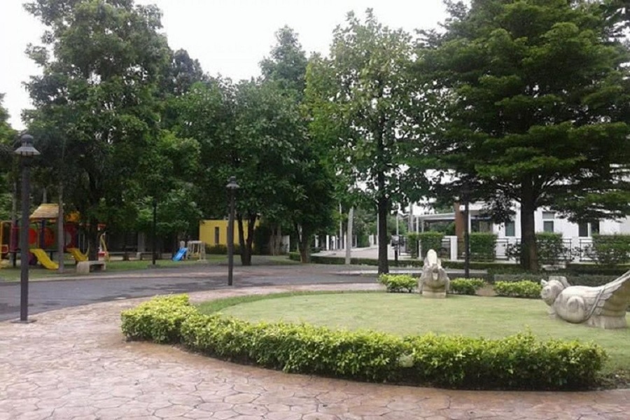 Rasa-Park-Lane-Watcharaphol