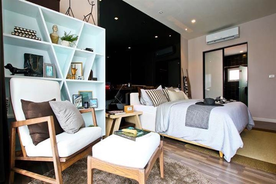 Blesstown-Srisaman-Tivanon