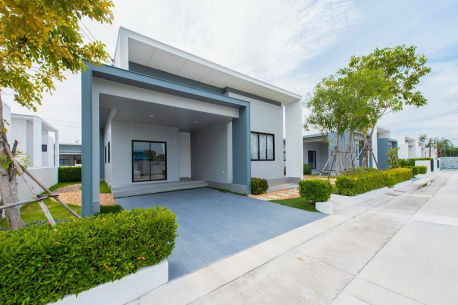 อีสทาวน์-ชลบุรี-อมตะนคร